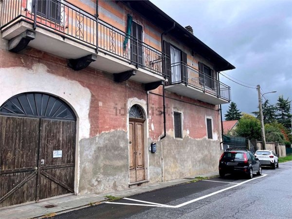 casa indipendente in vendita a Frossasco