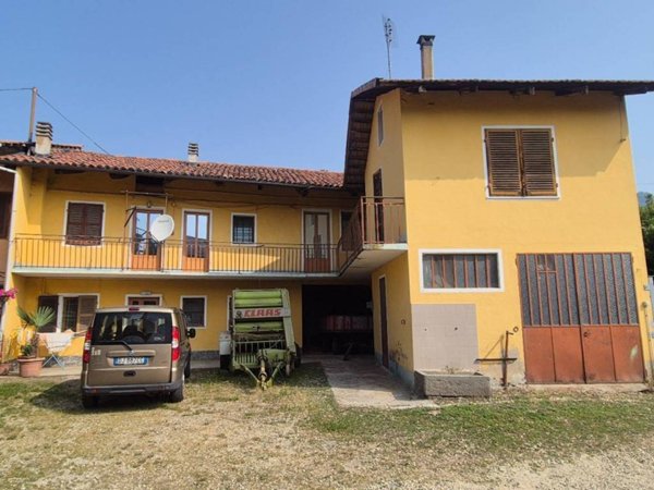 casa indipendente in vendita a Frossasco
