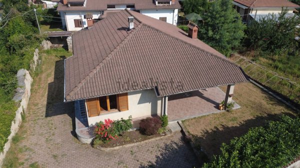 casa indipendente in vendita a Frossasco