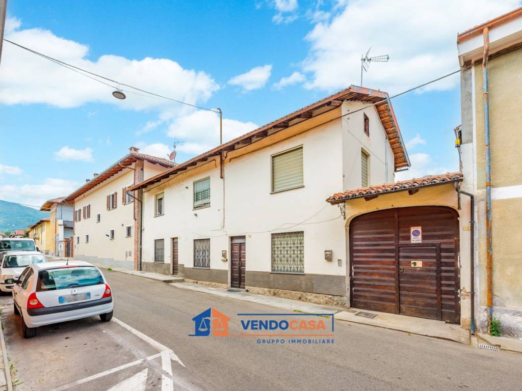 casa indipendente in vendita a Frossasco