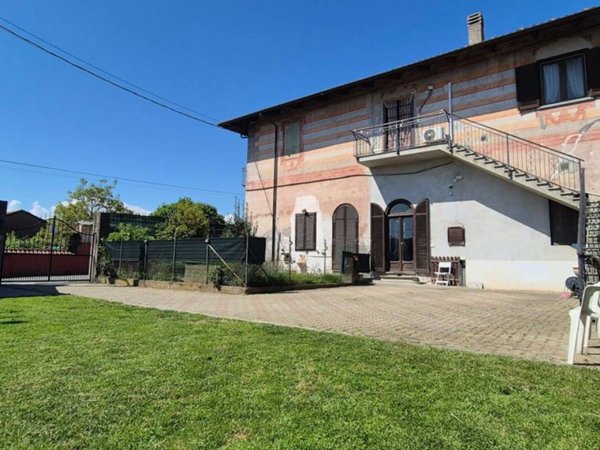 casa indipendente in vendita a Frossasco