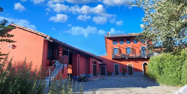 casale in vendita a Frossasco