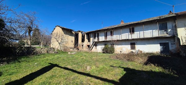 casale in vendita a Frossasco