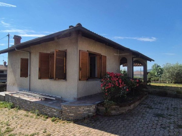 casa indipendente in vendita a Frossasco