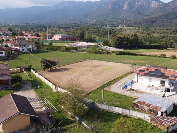 terreno edificabile in vendita a Frossasco