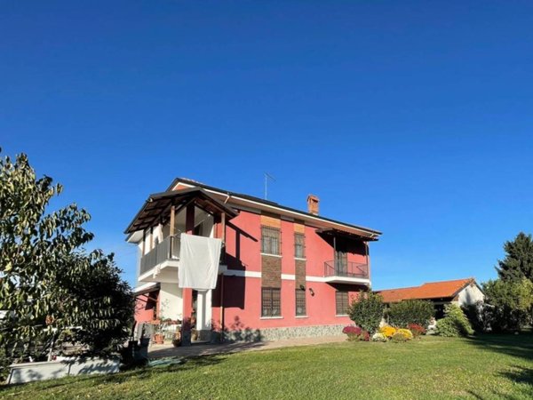 casa indipendente in vendita a Frossasco