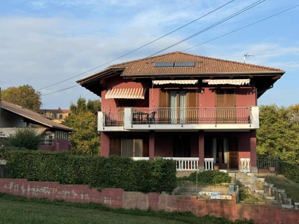 casa indipendente in vendita a Frossasco