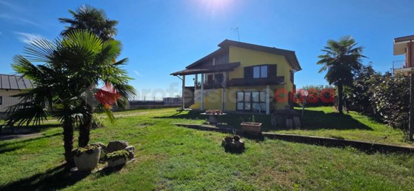 casa indipendente in vendita a Frossasco