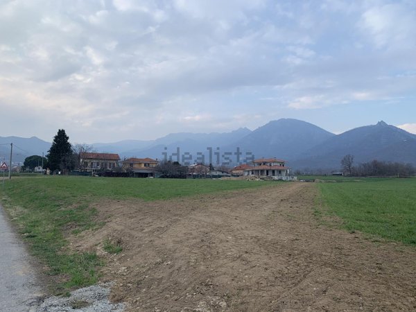 casa indipendente in vendita a Frossasco