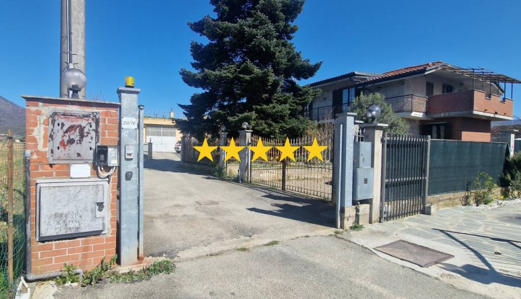 casa indipendente in vendita a Frossasco