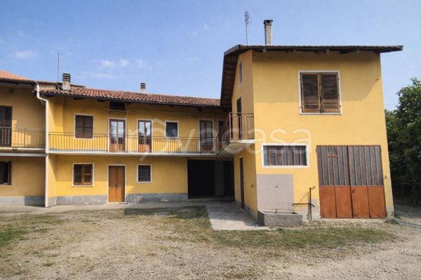 casa indipendente in vendita a Frossasco