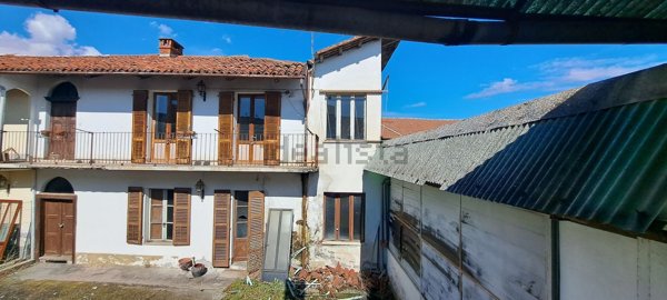casa indipendente in vendita a Frossasco