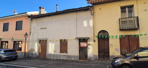 casa indipendente in vendita a Frossasco