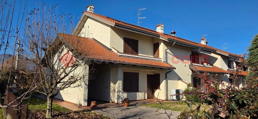 casa indipendente in vendita a Frossasco
