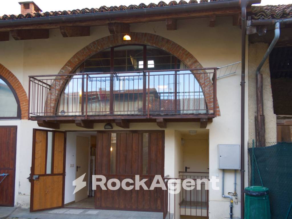 casa indipendente in vendita a Frossasco