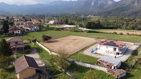 terreno edificabile in vendita a Frossasco