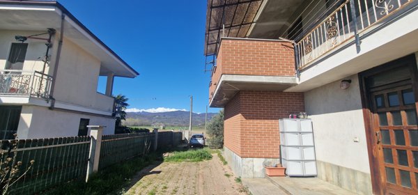 casa indipendente in vendita a Frossasco