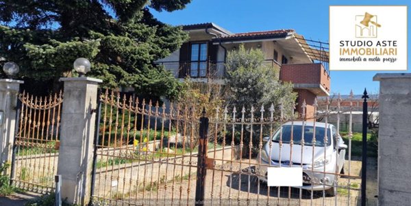 casa indipendente in vendita a Frossasco