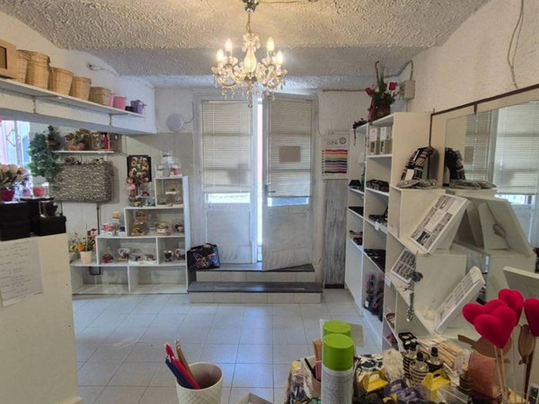 negozio in vendita a Frossasco