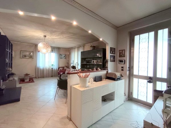 casa indipendente in vendita a Frossasco