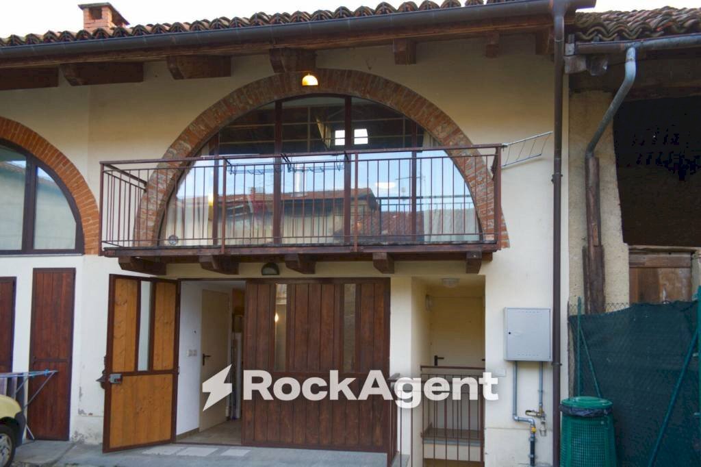 casa indipendente in vendita a Frossasco