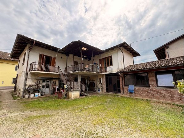casa indipendente in vendita a Frossasco