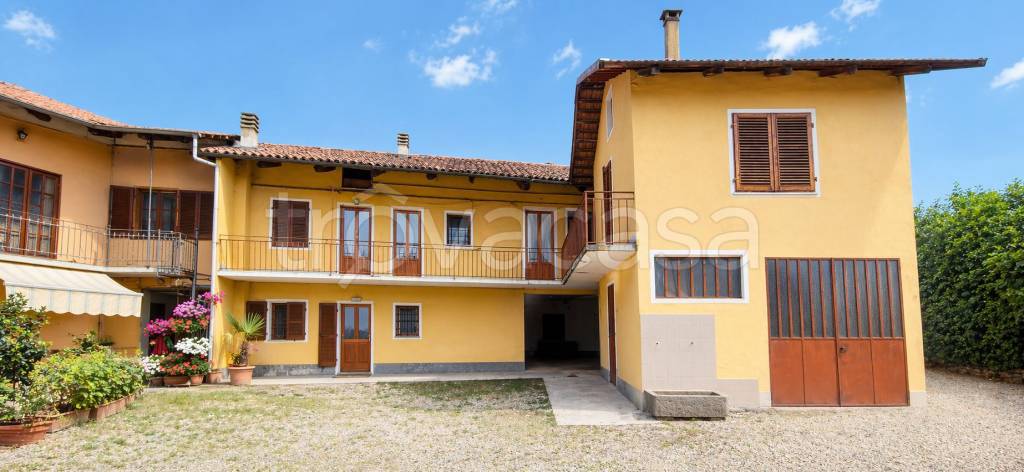 casa indipendente in vendita a Frossasco