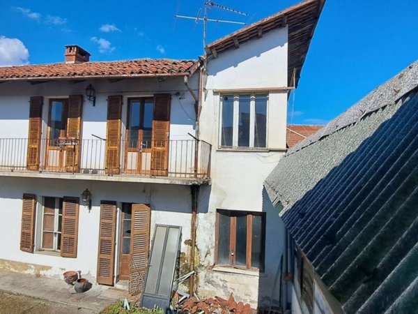 casa indipendente in vendita a Frossasco