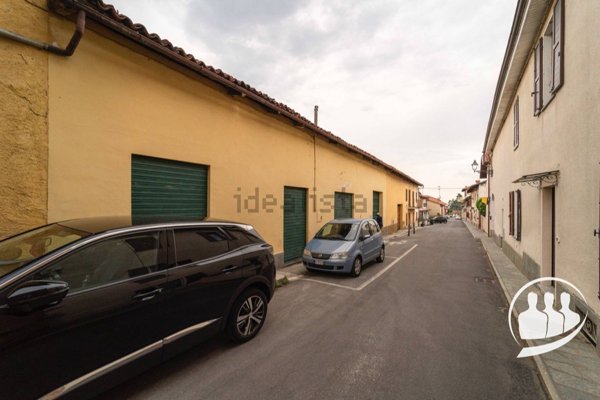 casale in vendita a Frossasco