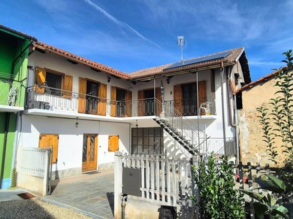 casale in vendita a Frossasco