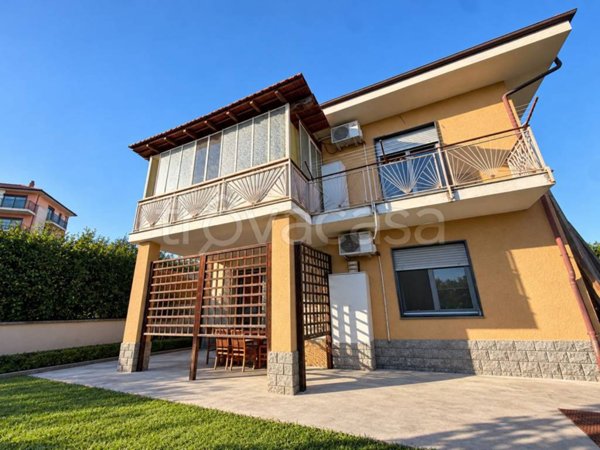 casa indipendente in vendita a Frossasco