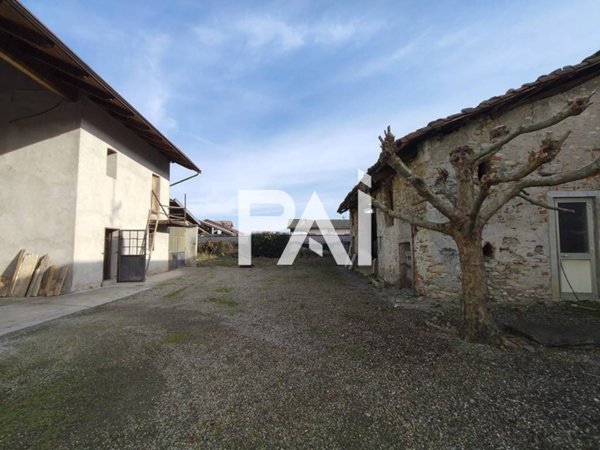 casa indipendente in vendita a Garzigliana