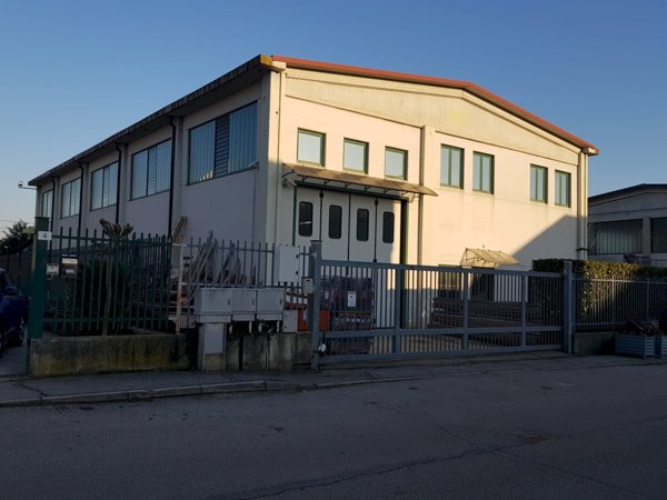 ufficio in vendita a Garzigliana in zona Conti