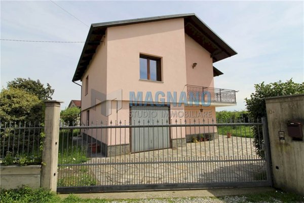 casa indipendente in vendita a Garzigliana
