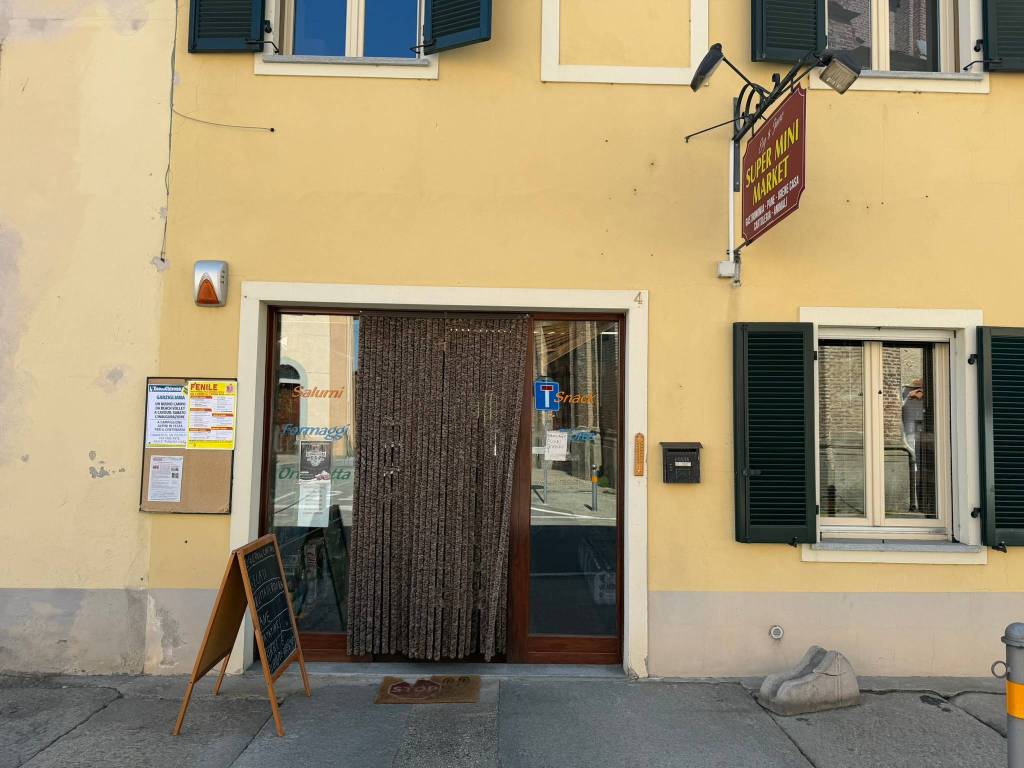 negozio in vendita a Garzigliana
