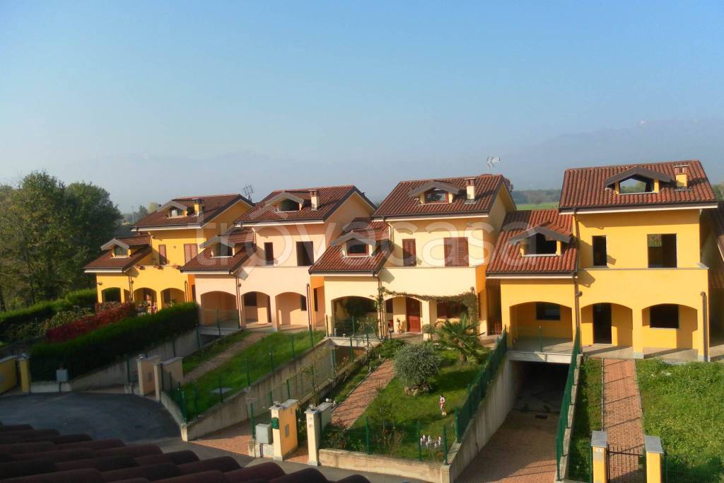 casa indipendente in vendita a Garzigliana