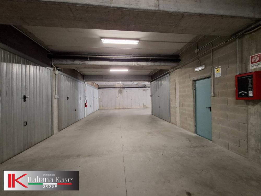locale commerciale in vendita a Gassino Torinese