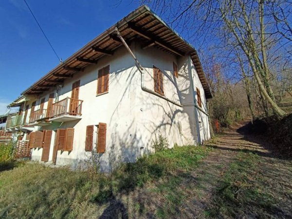casa semindipendente in vendita a Gassino Torinese in zona Bussolino