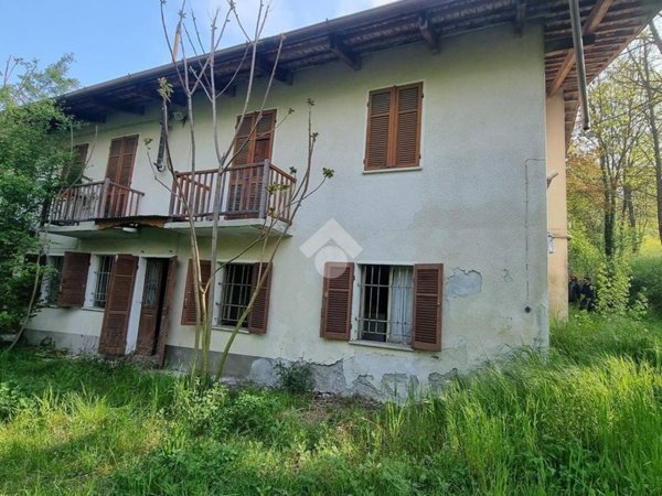 casa semindipendente in vendita a Gassino Torinese in zona Bussolino
