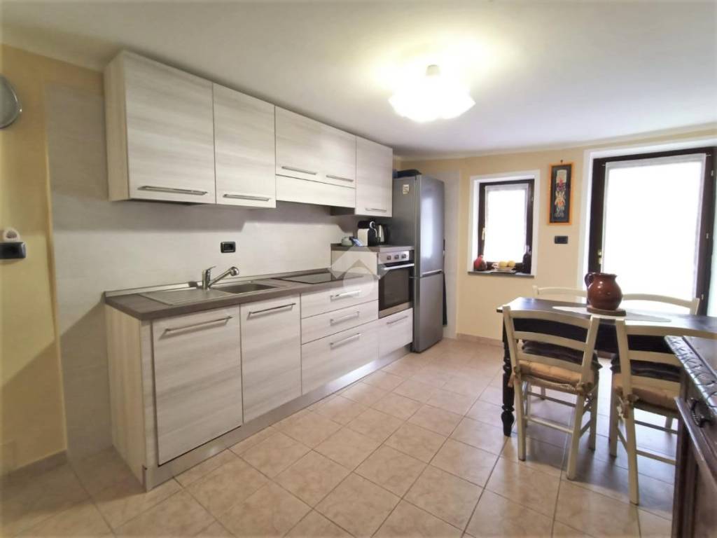 casa indipendente in vendita a Gassino Torinese