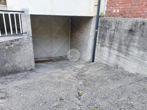 locale di sgombero in vendita a Gassino Torinese