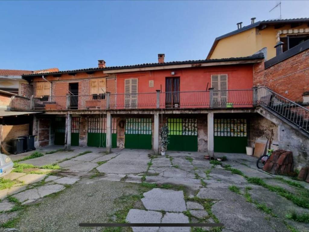 casa indipendente in vendita a Gassino Torinese