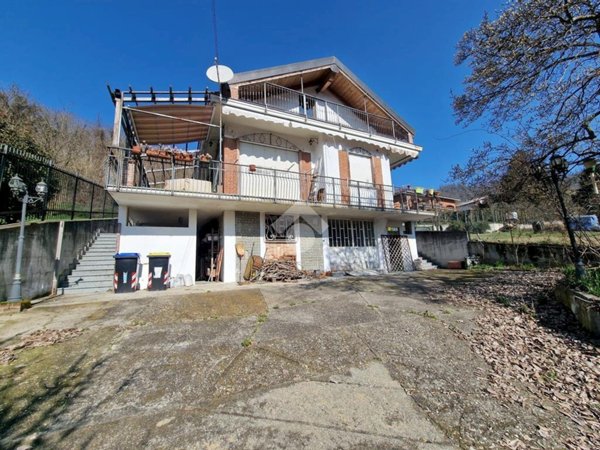 casa indipendente in vendita a Gassino Torinese