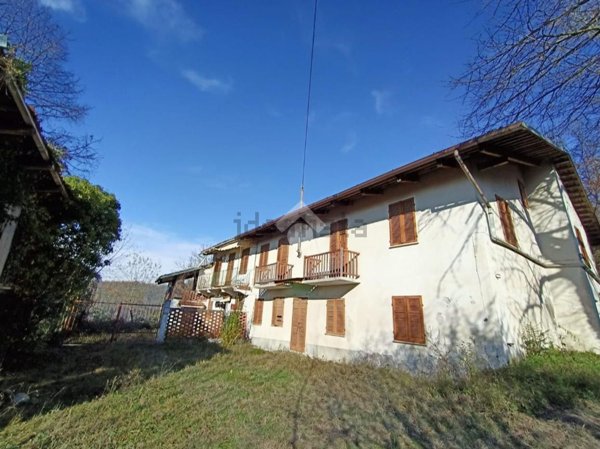 casa indipendente in vendita a Gassino Torinese in zona Bussolino