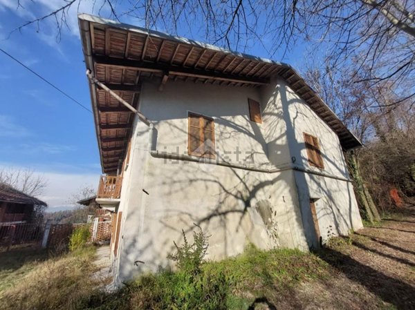casa indipendente in vendita a Gassino Torinese in zona Bussolino