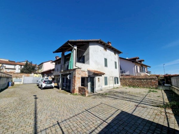 casa indipendente in vendita a Gassino Torinese