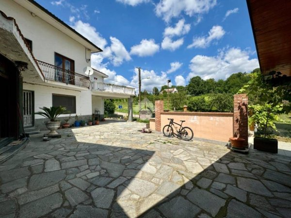 casa indipendente in vendita a Gassino Torinese