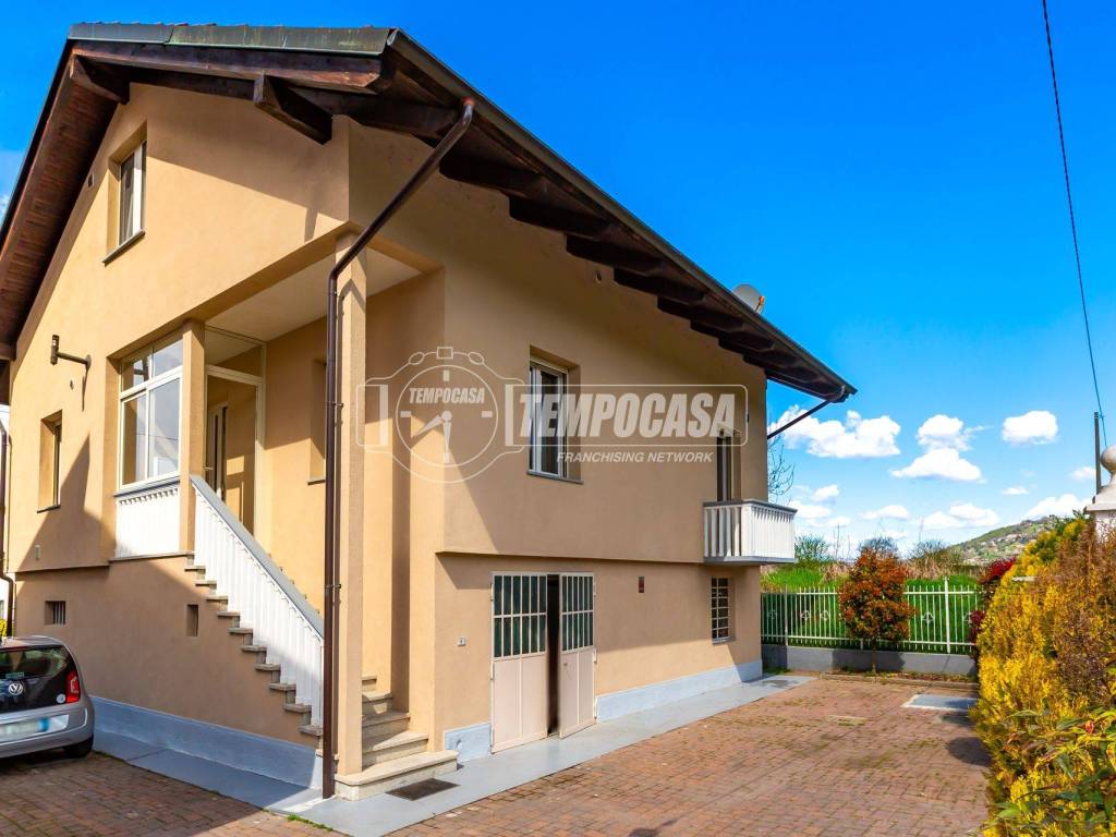 casa indipendente in vendita a Gassino Torinese