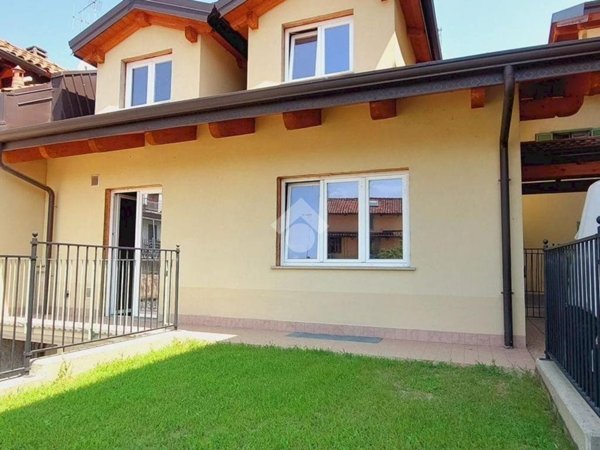 casa indipendente in vendita a Gassino Torinese