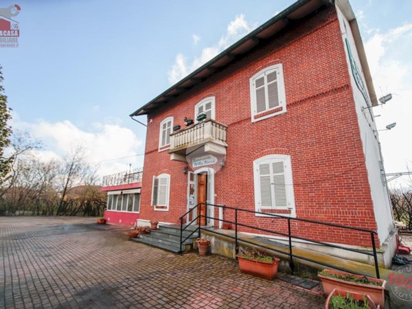 casa indipendente in vendita a Gassino Torinese